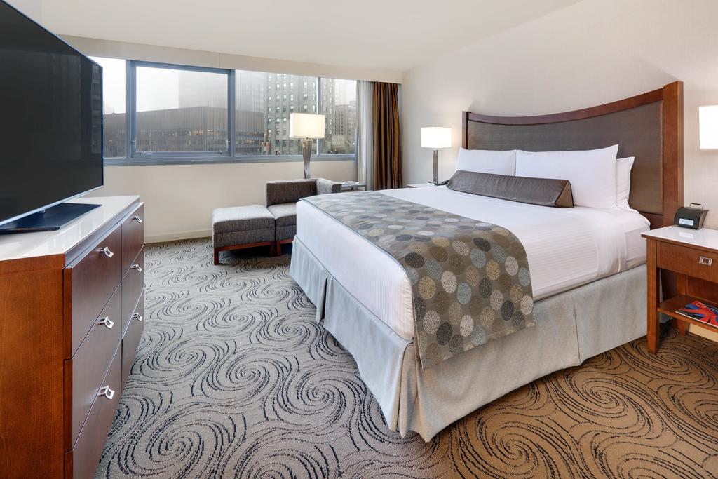 Royal Sonesta Chicago Riverfront