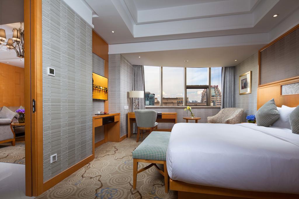 Huachen International Hotel