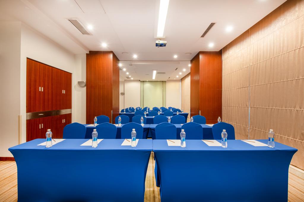 Holiday Inn Express Shenzhen Luohu