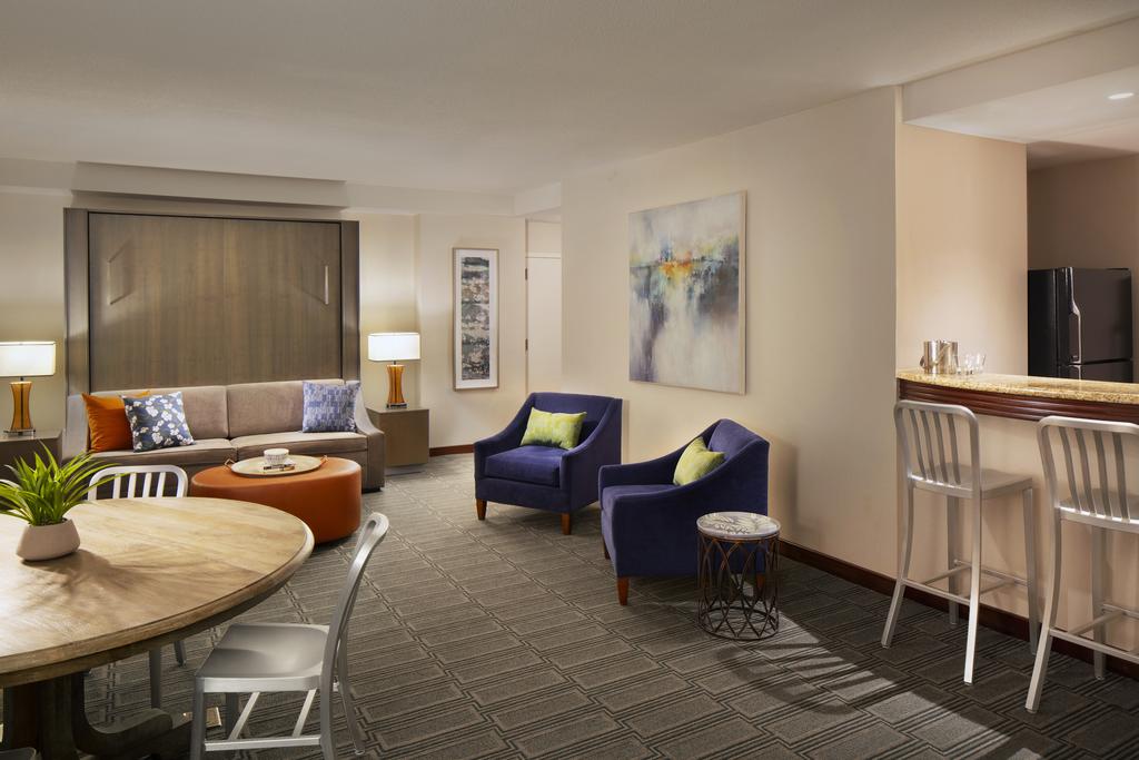 Hilton Philadelphia at Penn's Landing