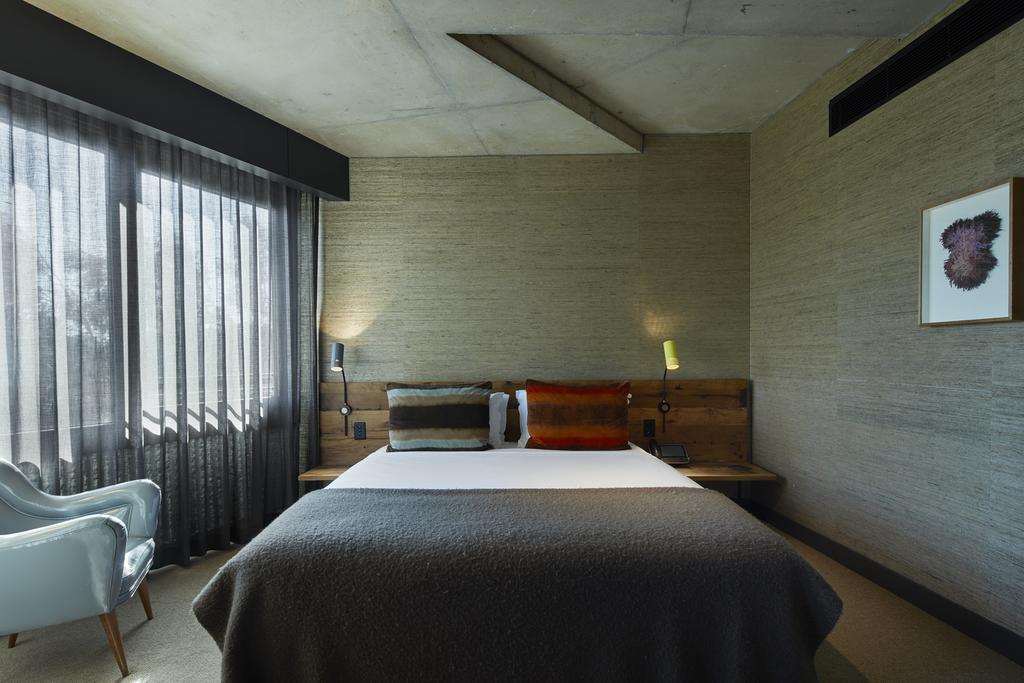 Ovolo Nishi