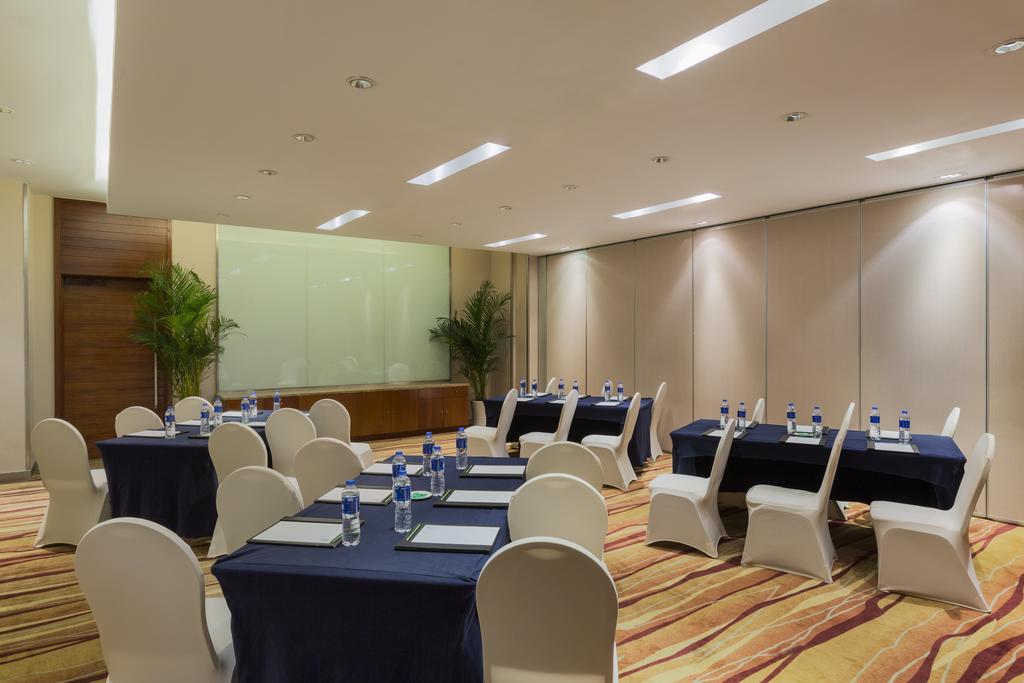Holiday Inn Nanjing Aqua City