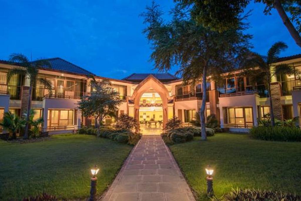 Aye Yar River View Resort