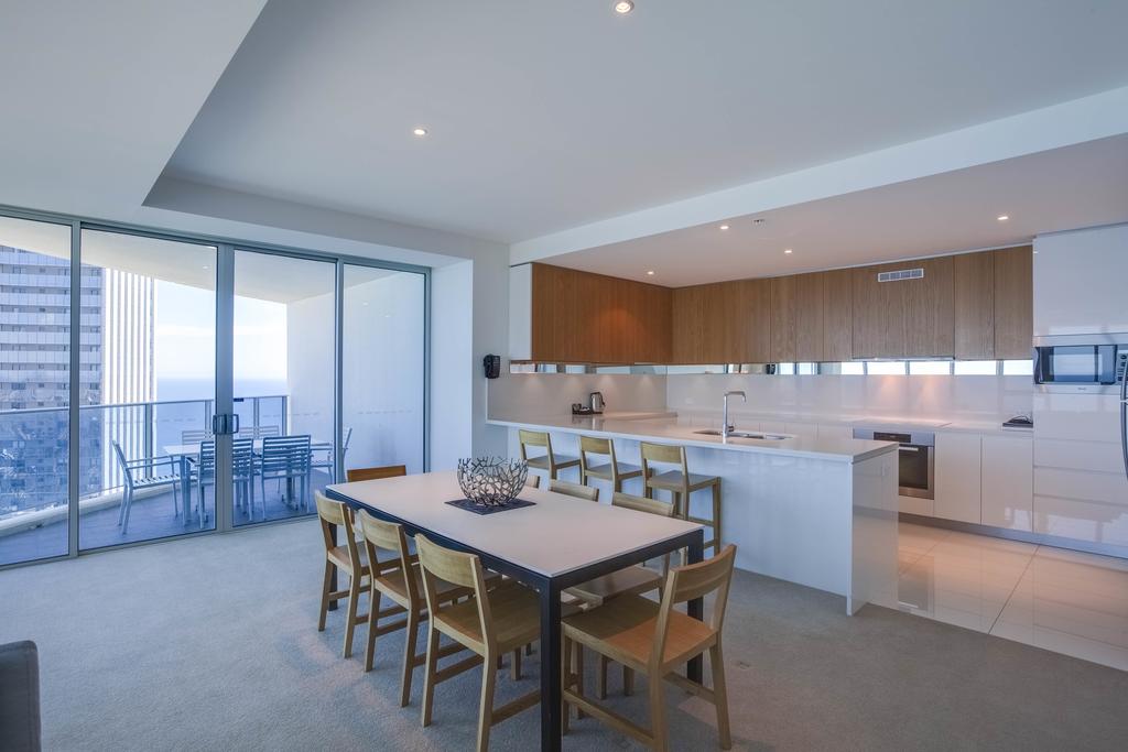 Hilton Surfers Paradise Hotel & Residences