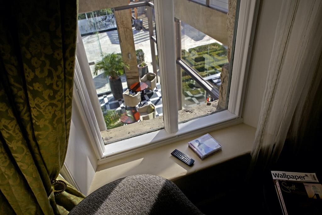 Islington Hotel