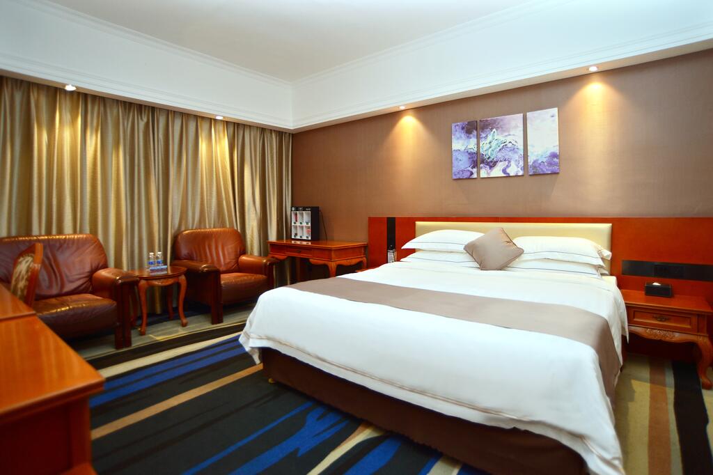 Shenzhen Kaili Hotel, Guomao Shopping Mall