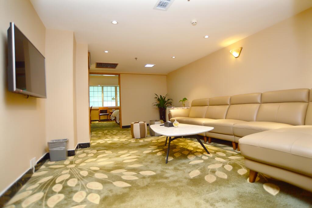 Shenzhen Kaili Hotel, Guomao Shopping Mall
