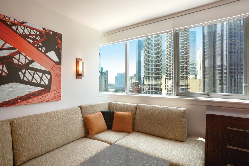 Royal Sonesta Chicago Riverfront