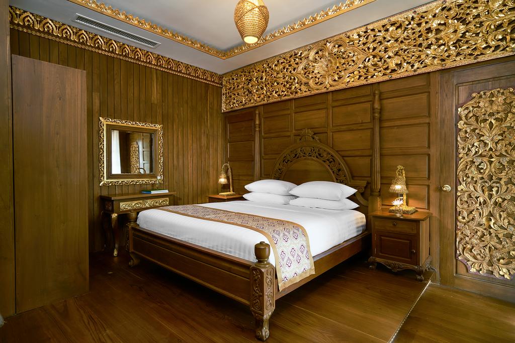 Royal Palace Hotel