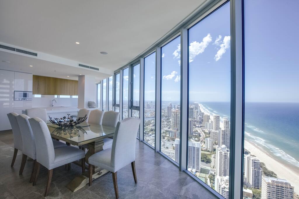Hilton Surfers Paradise Hotel & Residences