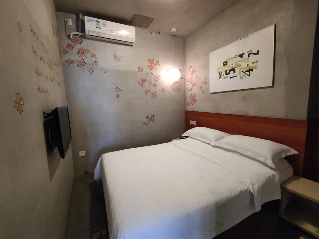Shenzhen Dongmen Colour Hotel