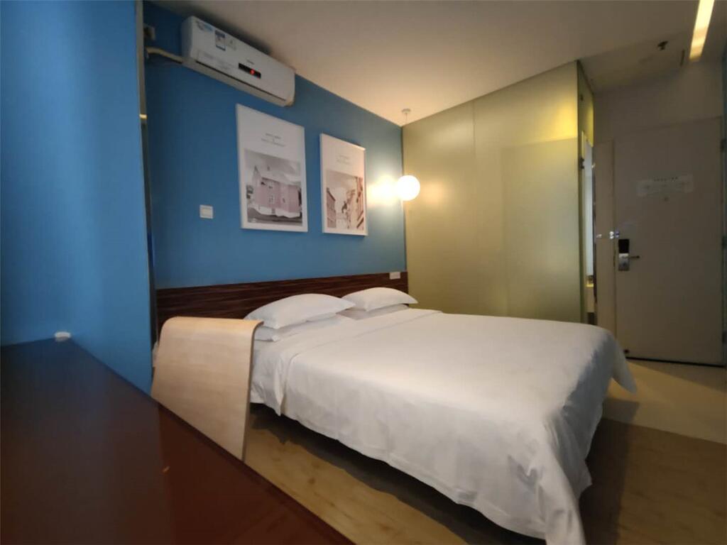 Shenzhen Dongmen Colour Hotel