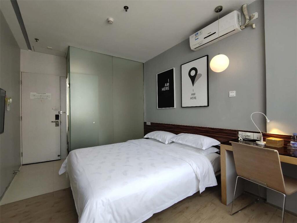 Shenzhen Dongmen Colour Hotel