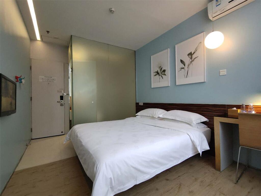 Shenzhen Dongmen Colour Hotel