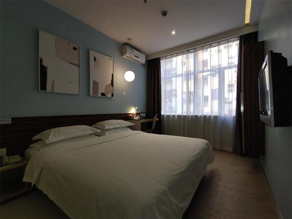 Shenzhen Dongmen Colour Hotel
