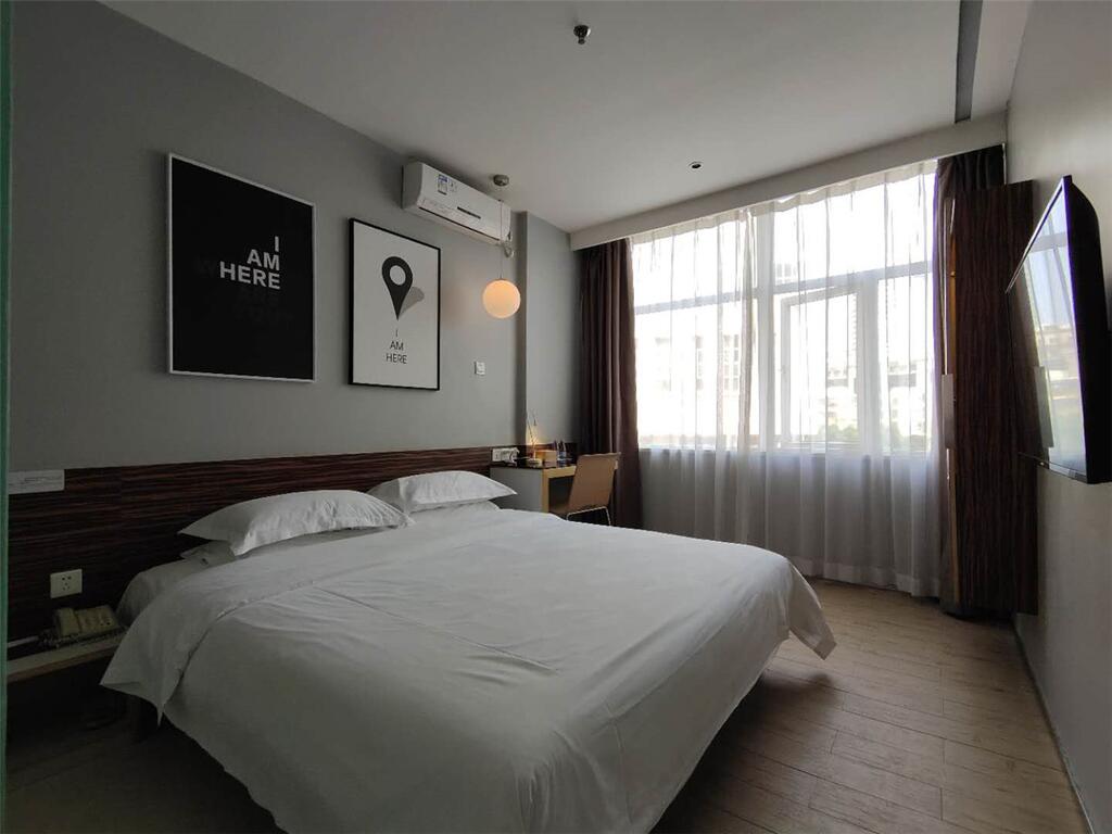 Shenzhen Dongmen Colour Hotel
