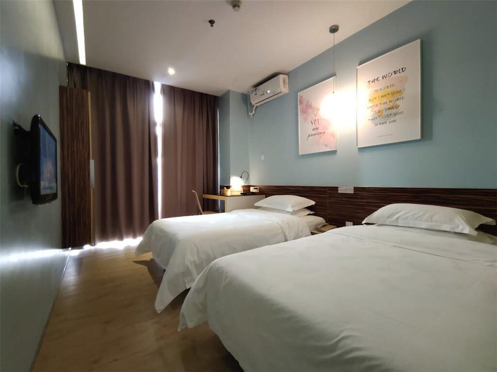 Shenzhen Dongmen Colour Hotel