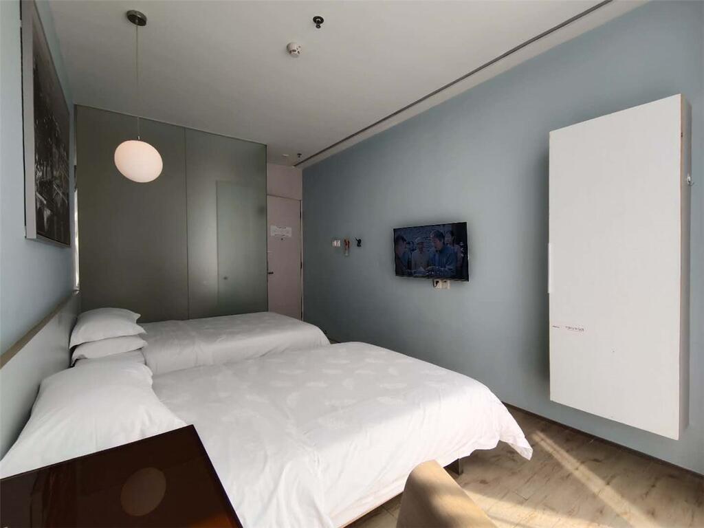Shenzhen Dongmen Colour Hotel