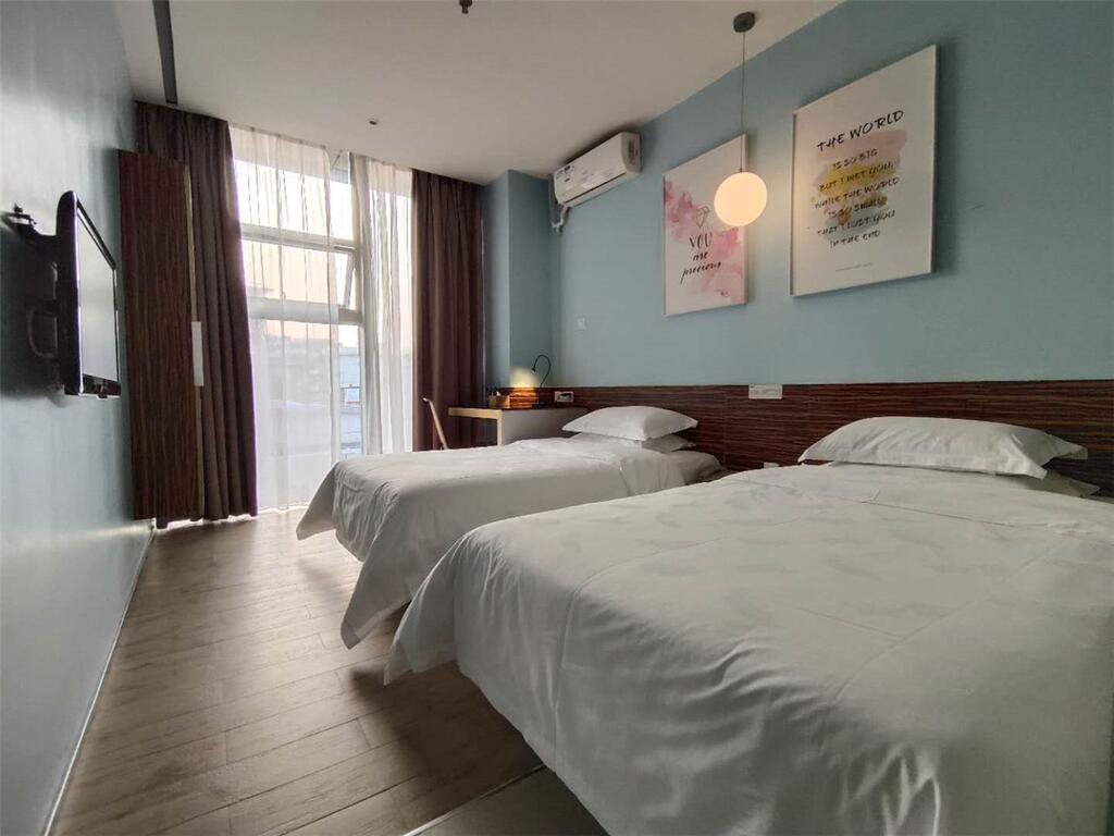Shenzhen Dongmen Colour Hotel