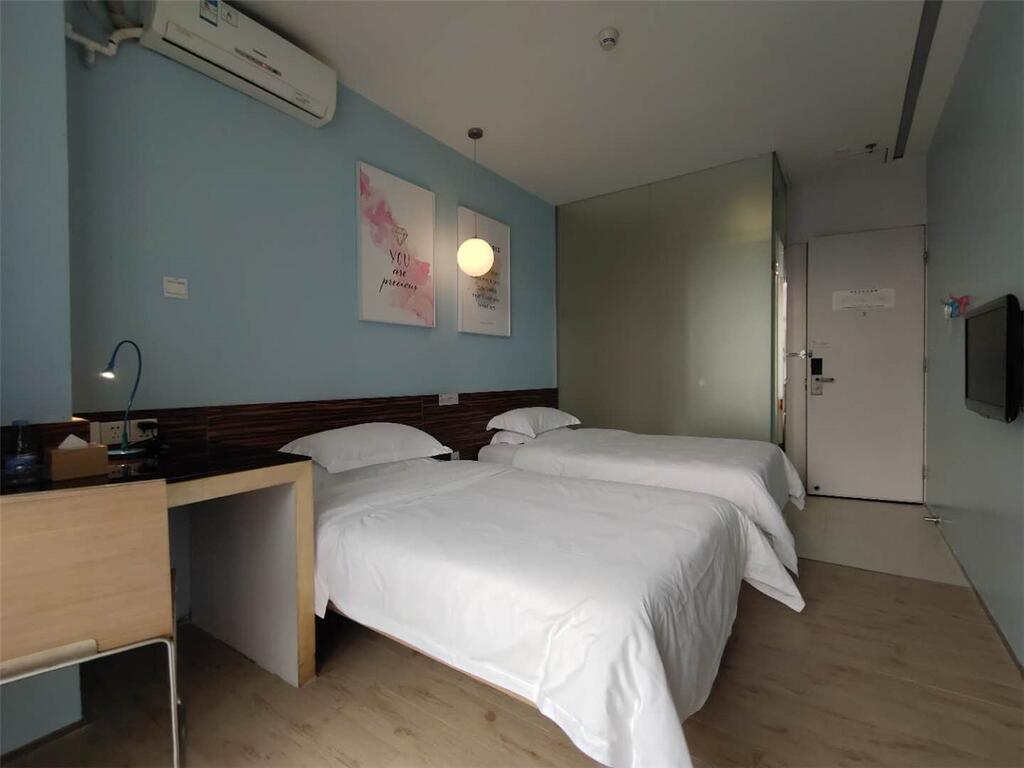 Shenzhen Dongmen Colour Hotel