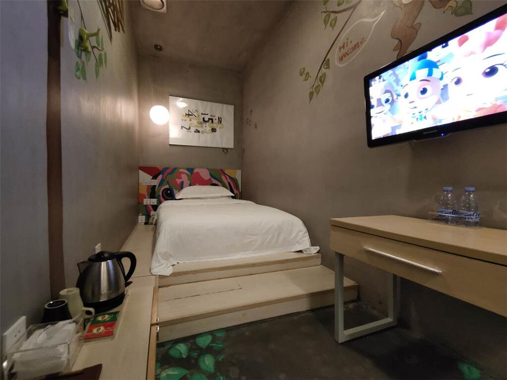 Shenzhen Dongmen Colour Hotel