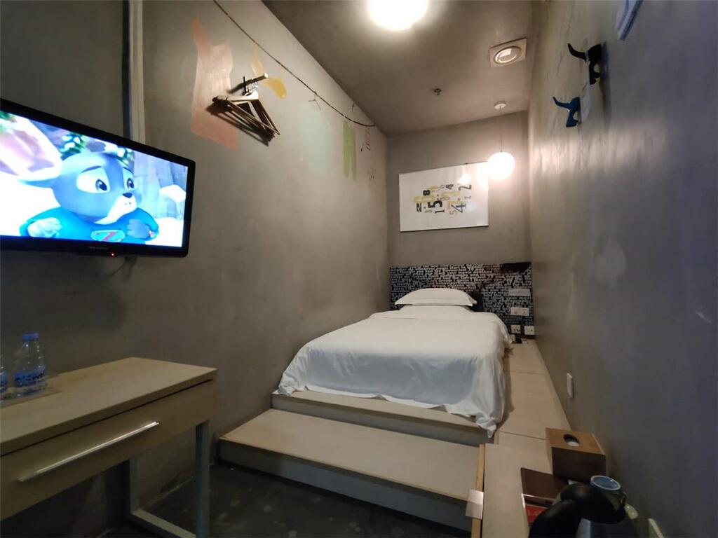 Shenzhen Dongmen Colour Hotel