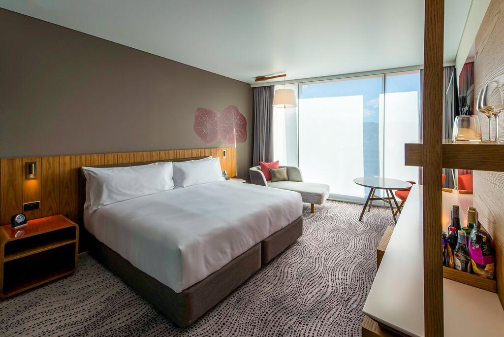 Crowne Plaza Hobart