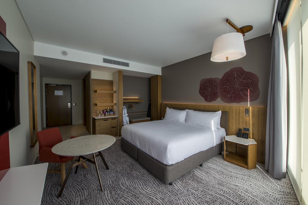 Crowne Plaza Hobart