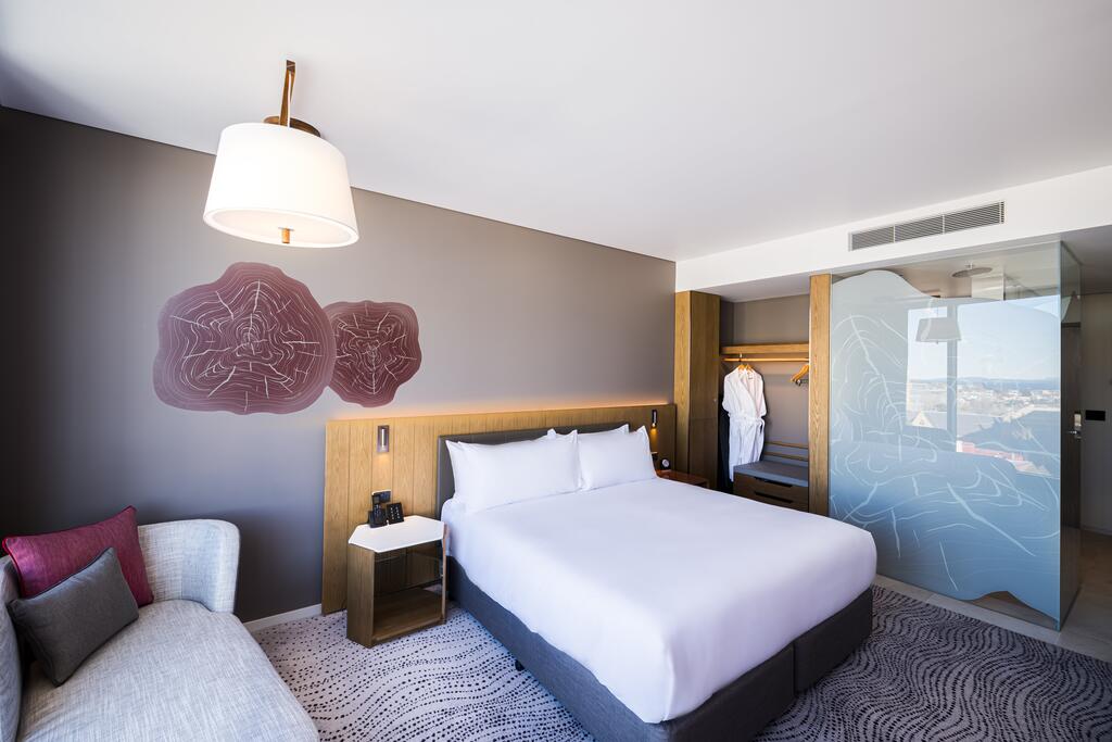 Crowne Plaza Hobart