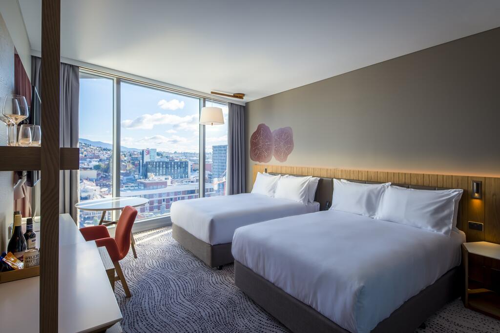 Crowne Plaza Hobart