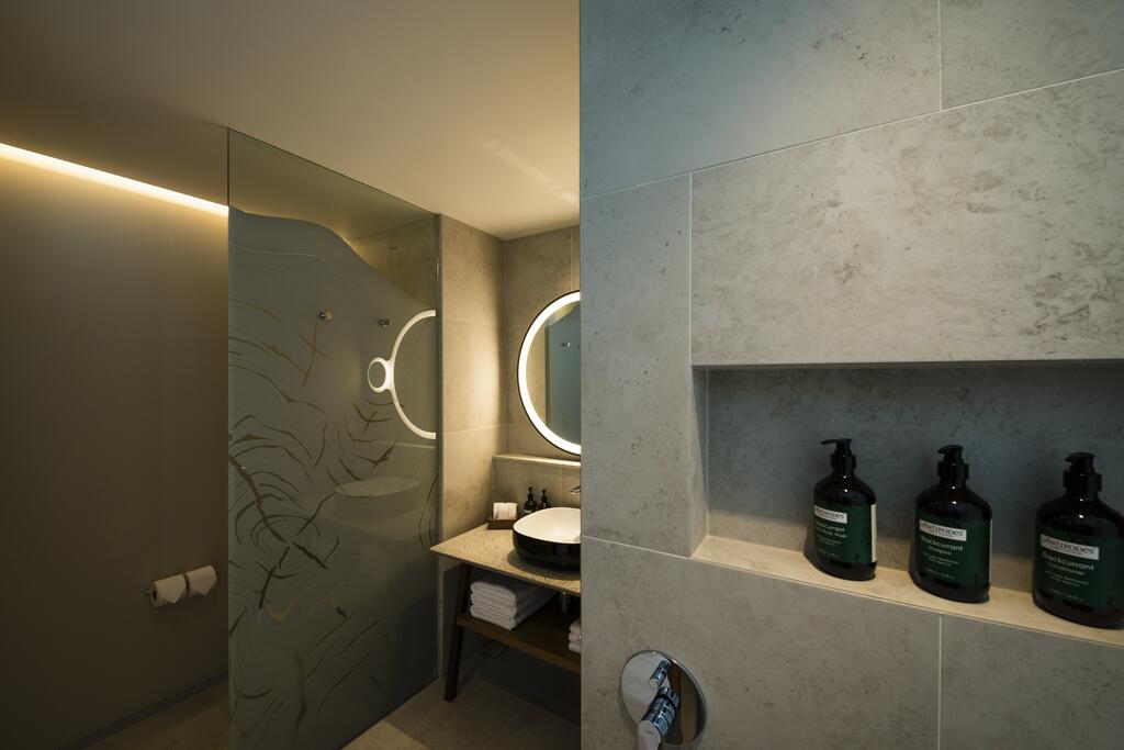Crowne Plaza Hobart