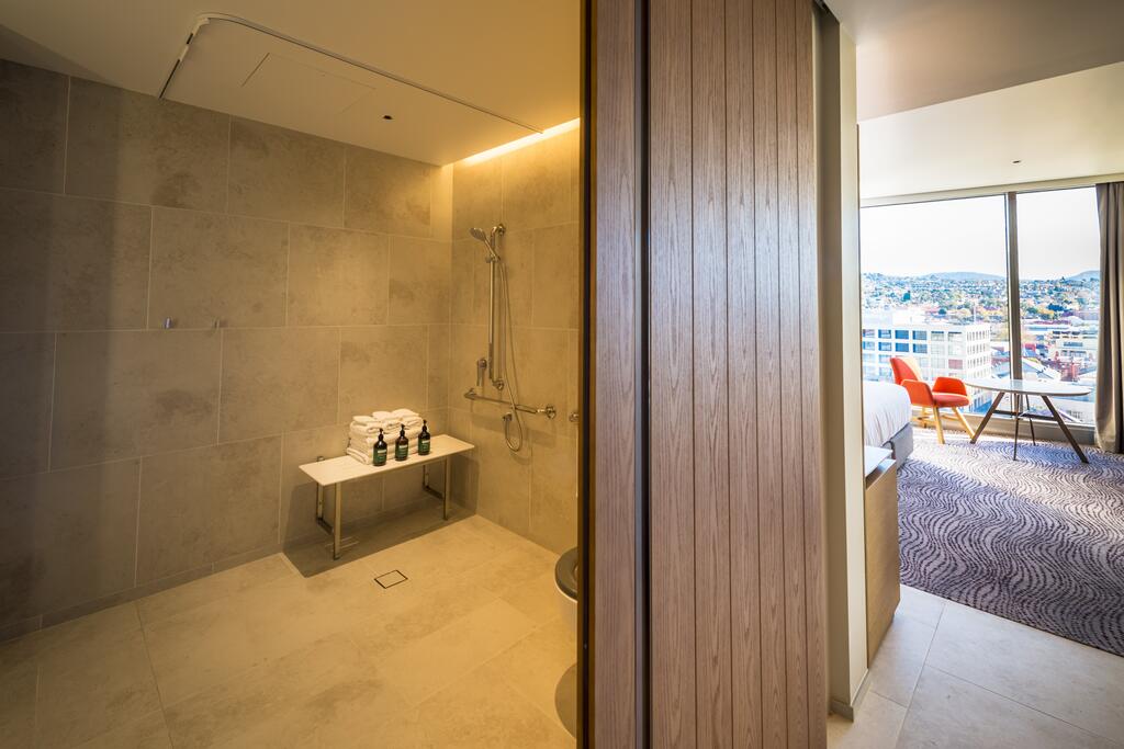 Crowne Plaza Hobart