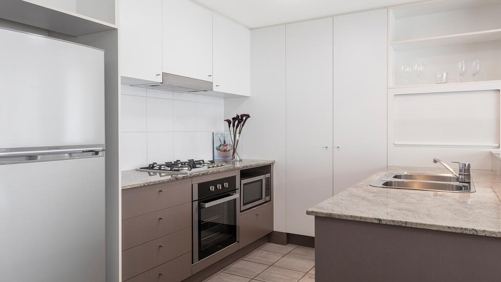 Oaks Brisbane on Felix Suites