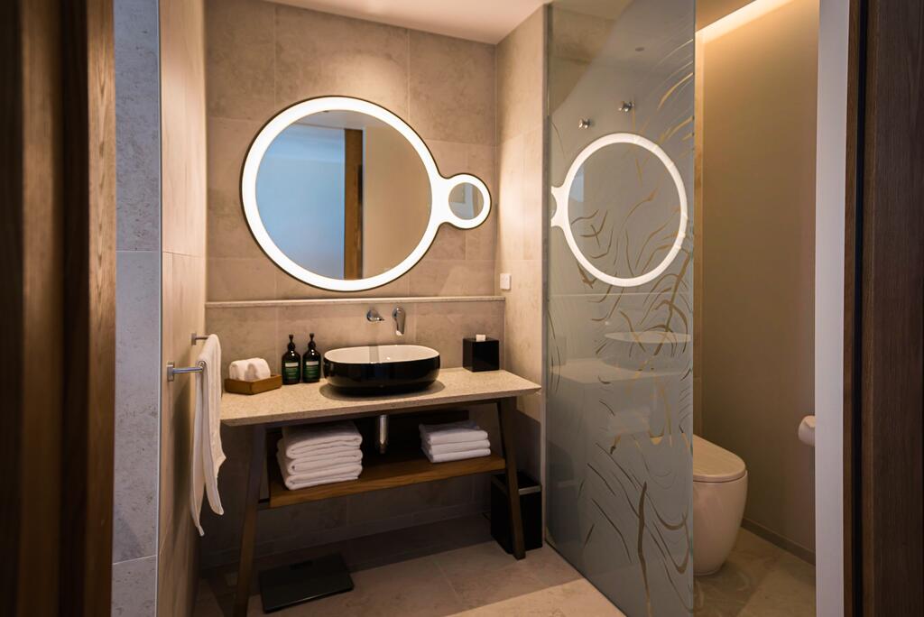 Crowne Plaza Hobart
