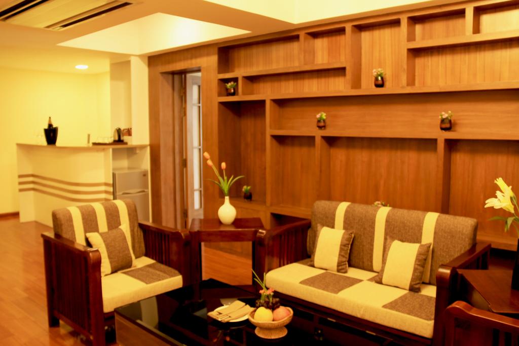 Eastern Palace Hotel