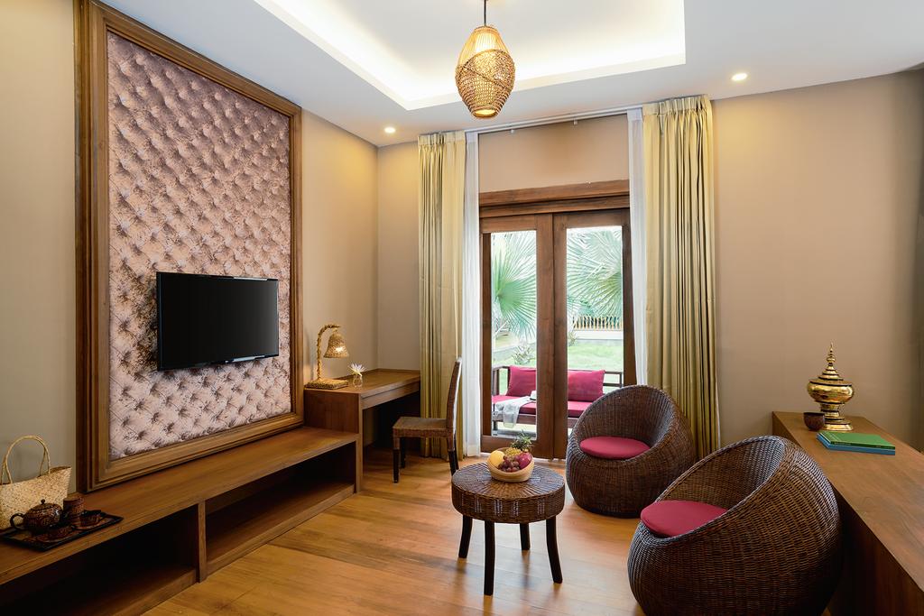 Royal Palace Hotel