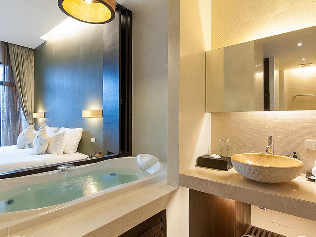 The Sea Koh Samui Beachfront Resort & Spa