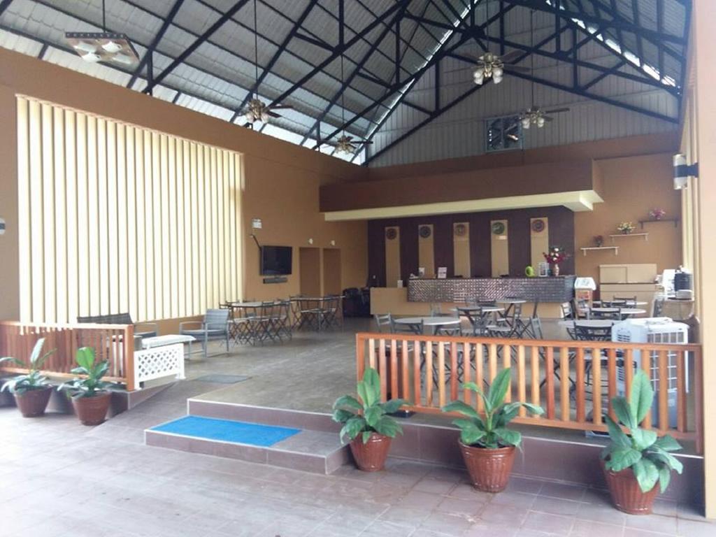 Myint Mo Hotel