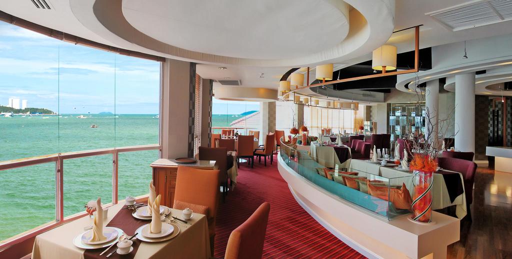 Dusit Thani Pattaya
