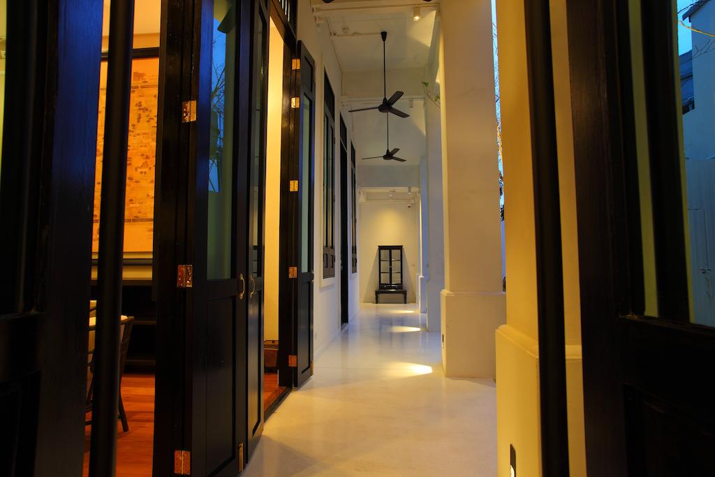 99 The Gallery Hotel