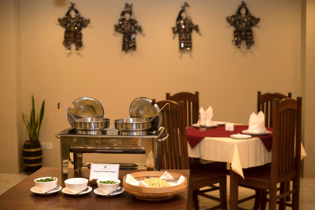 Royal Bagan Hotel