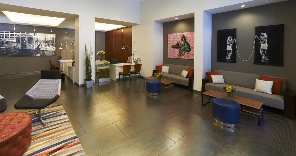 Kinzie Hotel