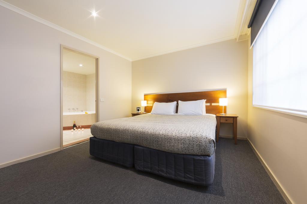 Canberra Parklands Central Apartment Hotel
