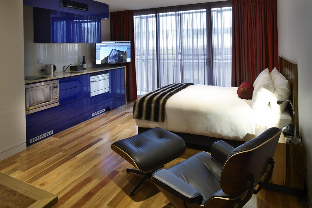 Salamanca Wharf Hotel