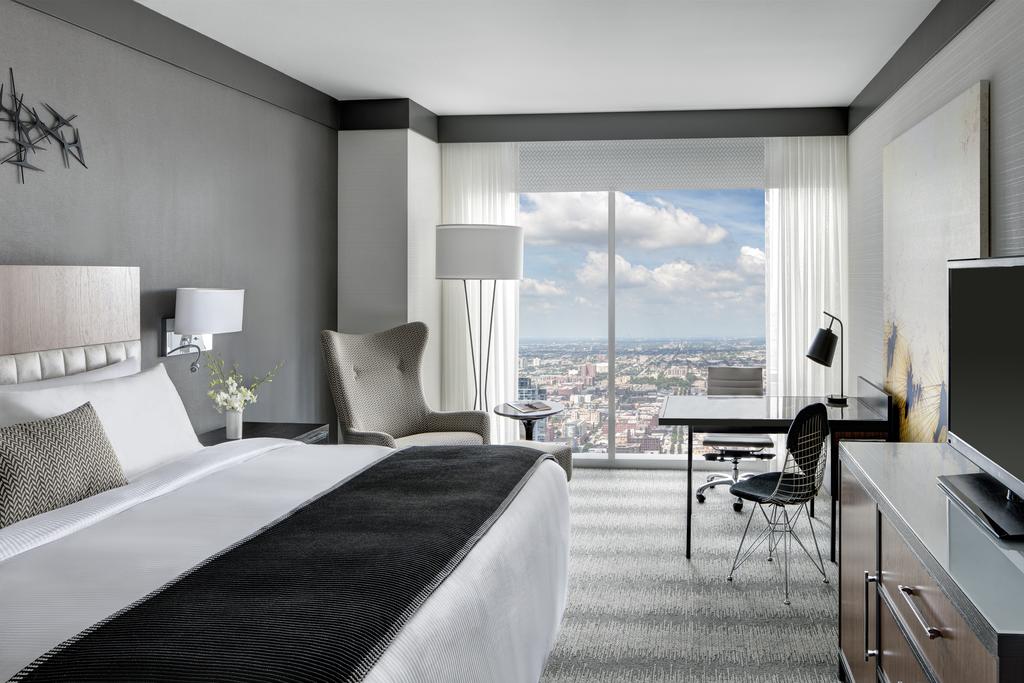 Loews Chicago Hotel