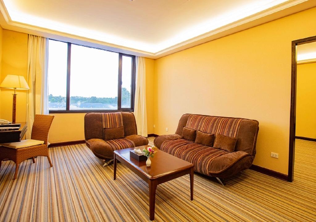 Savan Resorts