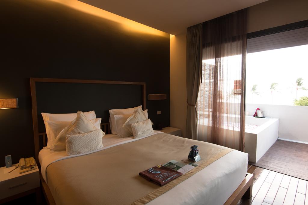 The Sea Koh Samui Beachfront Resort & Spa