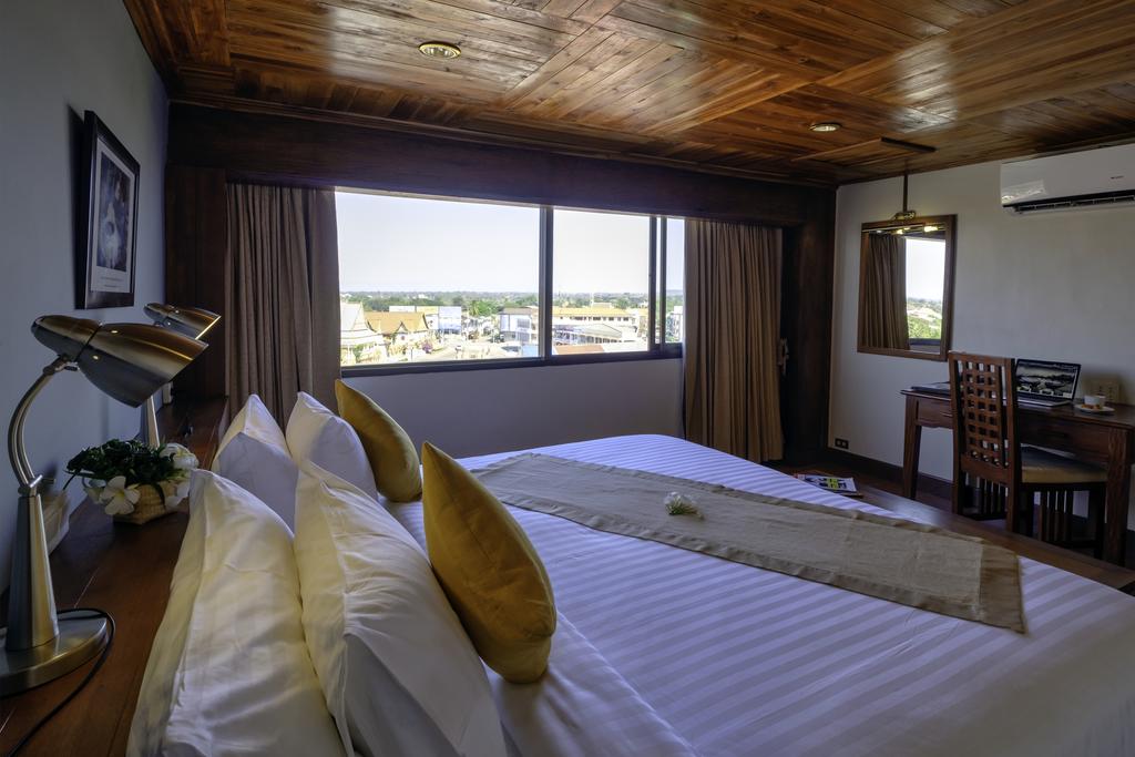 Pakse Hotel & Restaurant