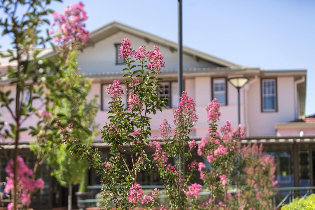 Hotel Kurrajong Canberra