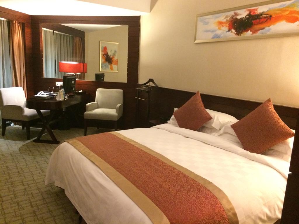Shenzhen Best Western Felicity Hotel, Luohu Railway Station
